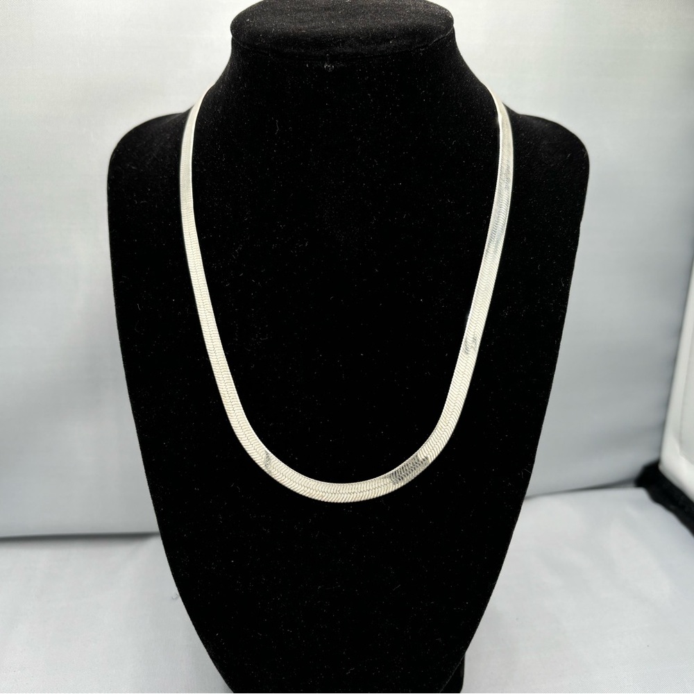 Sterling Silver Necklace. Herringbone style.